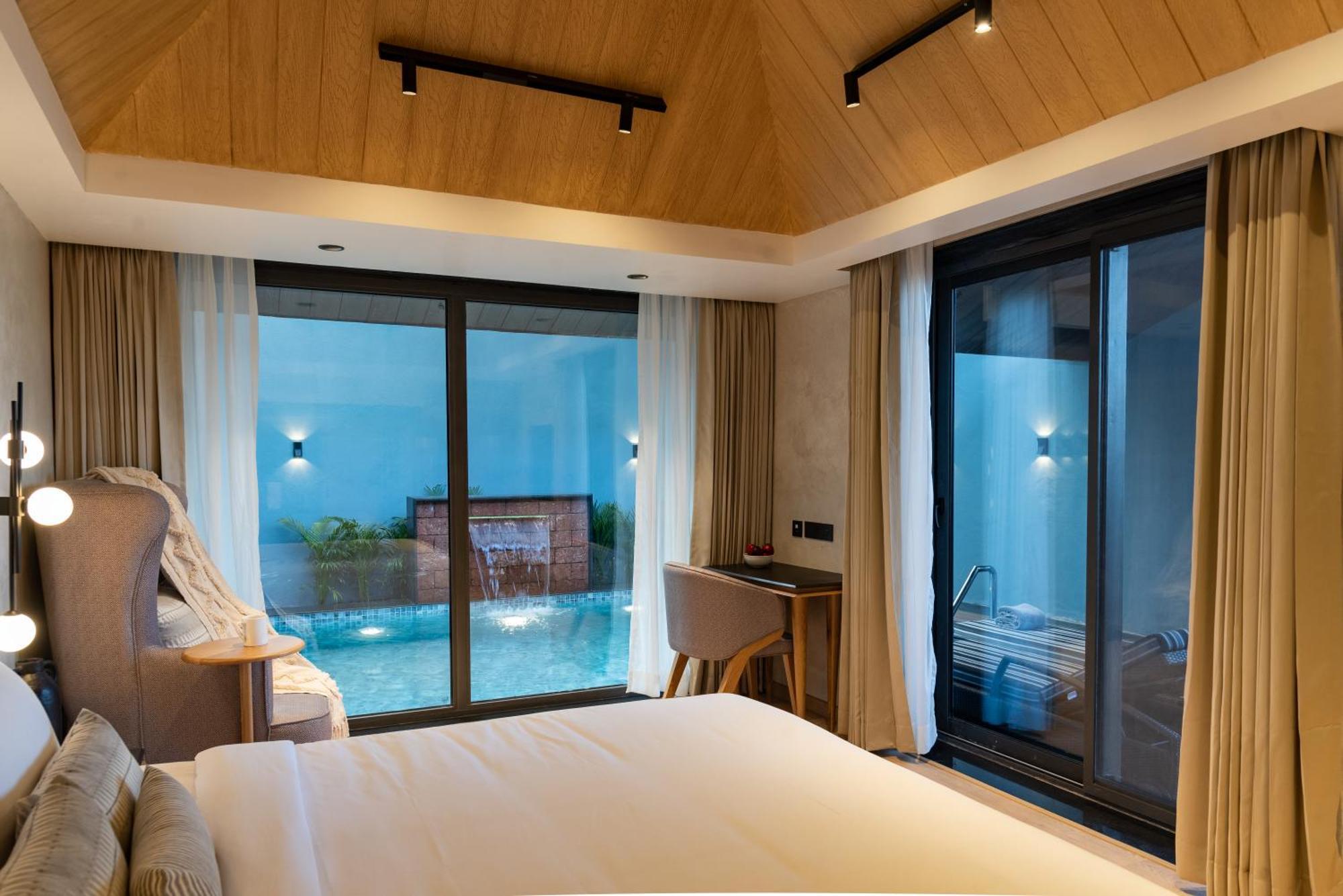 Brightland Resort & Spa Mahābaleshwar Exteriör bild