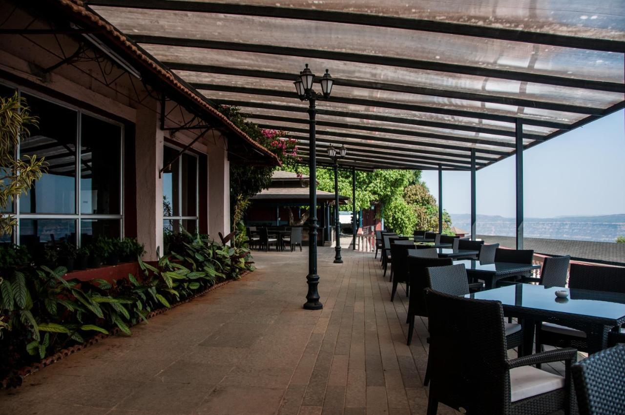Brightland Resort & Spa Mahābaleshwar Exteriör bild